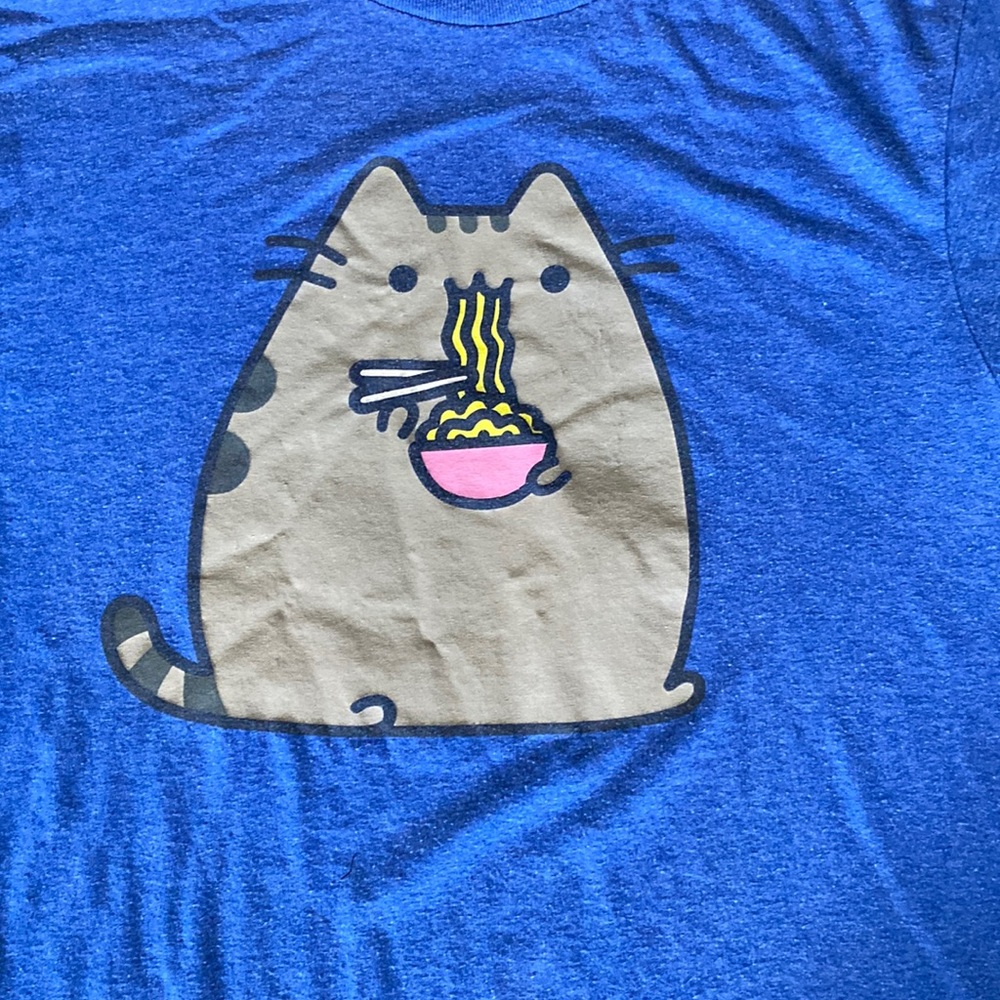 Pusheen T-shirt
